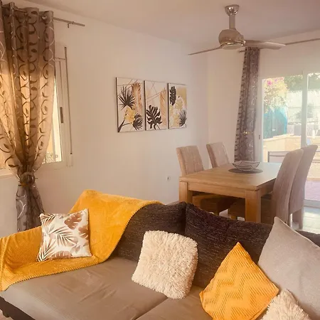 Hébergement de vacances Casa Sol Y Mar *